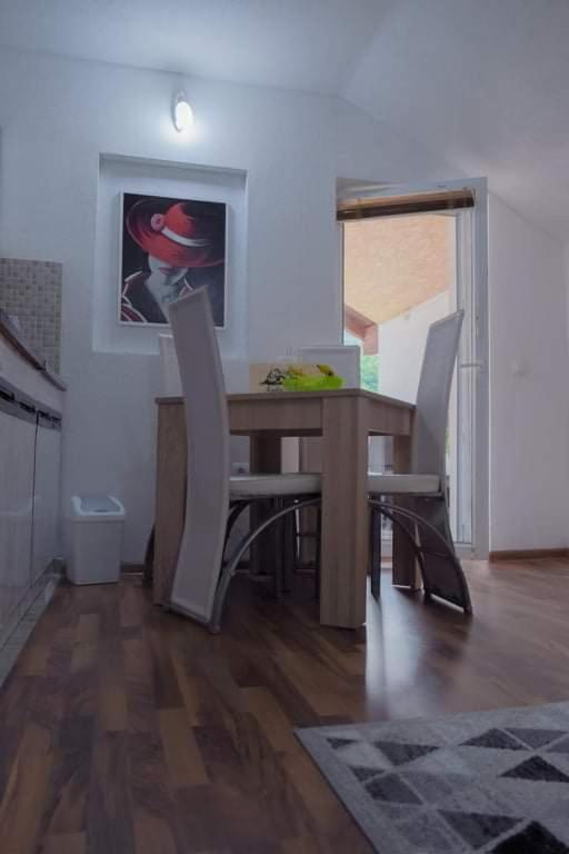 Apartment Dil クレン・ヴァクフ エクステリア 写真