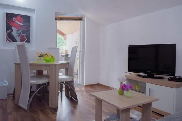 Apartment Dil クレン・ヴァクフ エクステリア 写真